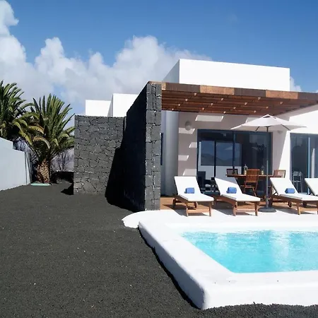 Miramar B5 With Private Heated Pool Wifi Beautiful Views 别墅 普拉亚布兰卡