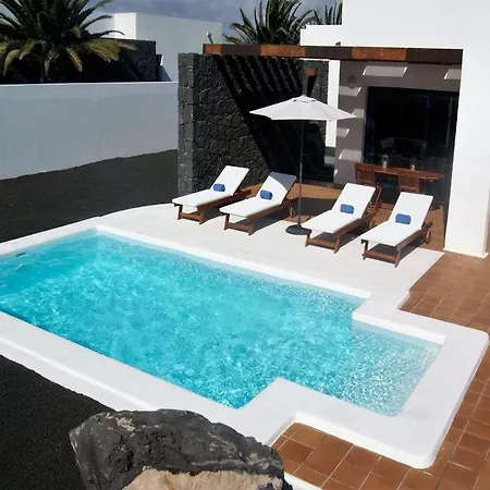 Miramar B5 With Private Heated Pool Wifi Beautiful Views *