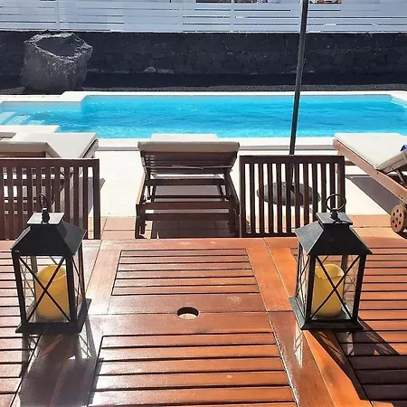 Miramar B5 With Private Heated Pool Wifi Beautiful Views Vila
